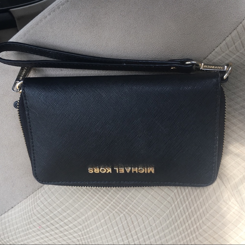 Michael Kors wallet/ wristlet